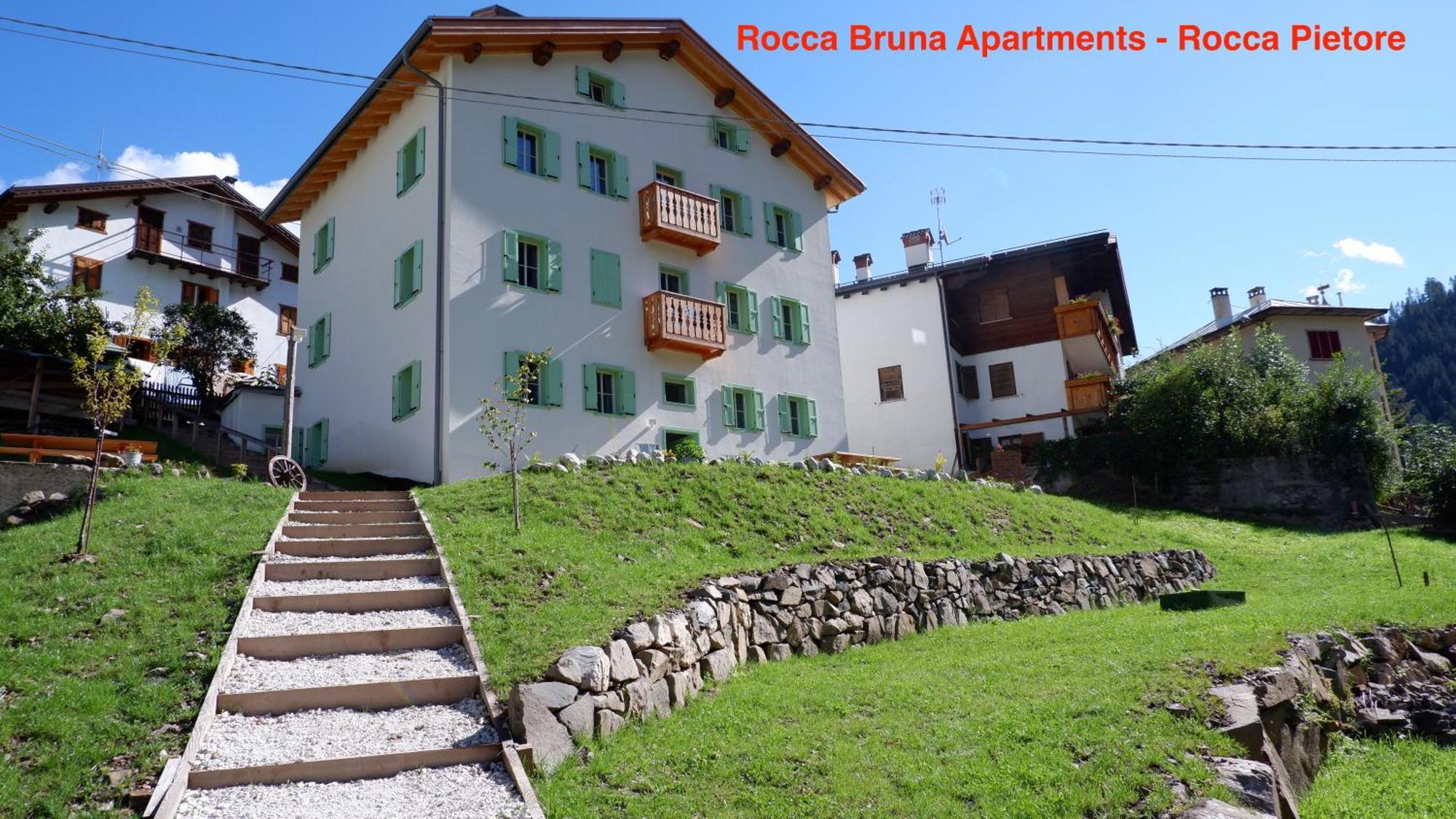 Appartamenti La Rocia Рокка-Пьеторе Экстерьер фото